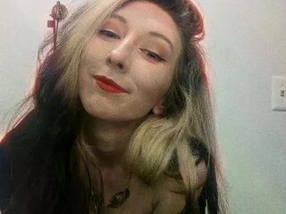 Lovelylucyy