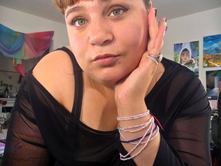 Bustyprincessleila
